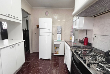 Bom Sobrado à venda no Bairro do Parque São Domingos na Rua Pedro Sernagiotti