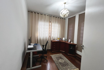 Bom Sobrado à venda no Bairro do Parque São Domingos na Rua Pedro Sernagiotti