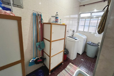 Bom Sobrado à venda no Bairro do Parque São Domingos na Rua Pedro Sernagiotti