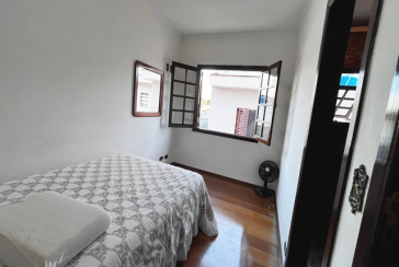 Bom Sobrado à venda no Bairro do Parque São Domingos na Rua Pedro Sernagiotti