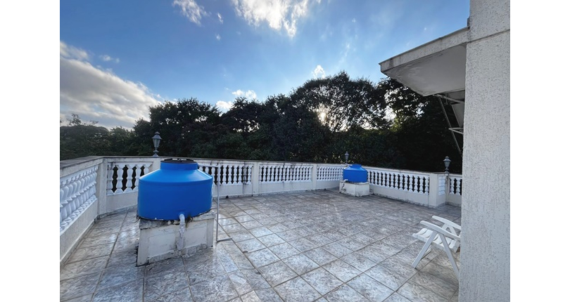 Bom Sobrado à venda no Bairro do Parque São Domingos na Rua Pedro Sernagiotti