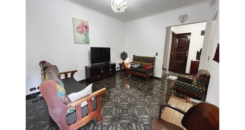 Bom Sobrado à venda no Bairro do Parque São Domingos na Rua Pedro Sernagiotti