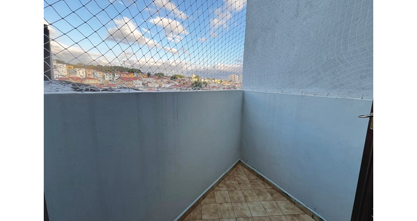 Bom Sobrado à venda no Bairro do Parque São Domingos na Rua Pedro Sernagiotti