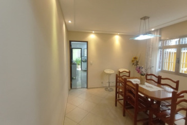 Bom Sobrado à venda no Bairro da Vila Jaguará na Rua Artur Orlando,