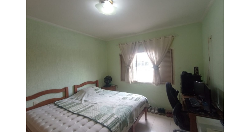 Bom Sobrado à venda no Bairro da Vila Jaguará na Rua Artur Orlando,