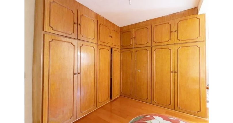 Casa à venda no Bairro da Vila Romana na Rua Vespasiano