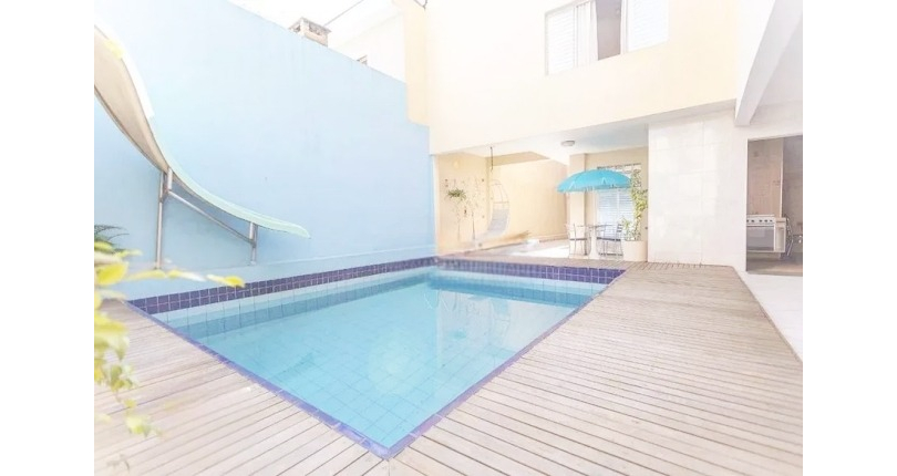 Casa à venda no Bairro da Vila Romana na Rua Vespasiano