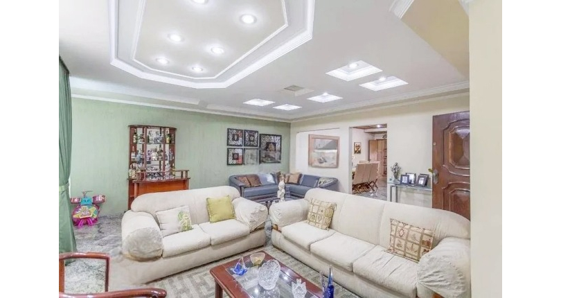 Casa à venda no Bairro da Vila Romana na Rua Vespasiano