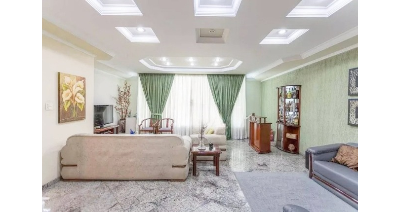 Casa à venda no Bairro da Vila Romana na Rua Vespasiano