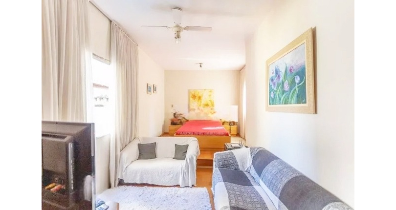 Casa à venda no Bairro da Vila Romana na Rua Vespasiano