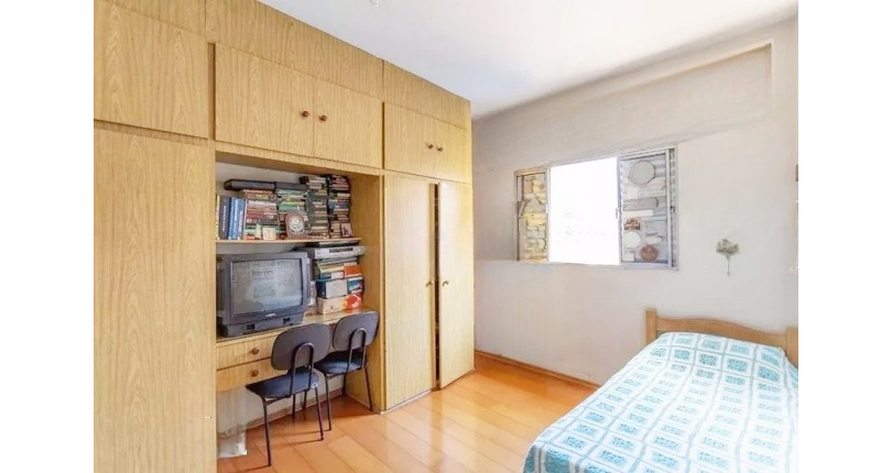 Casa à venda no Bairro da Vila Romana na Rua Vespasiano