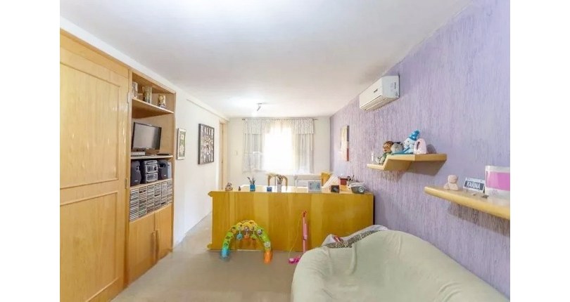 Casa à venda no Bairro da Vila Romana na Rua Vespasiano