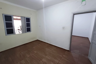 Casa para renda à venda no Bairro do Jardim Santo Elias na Rua Benedito da Fonseca Rondon