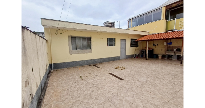Casa para renda à venda no Bairro do Jardim Santo Elias na Rua Benedito da Fonseca Rondon
