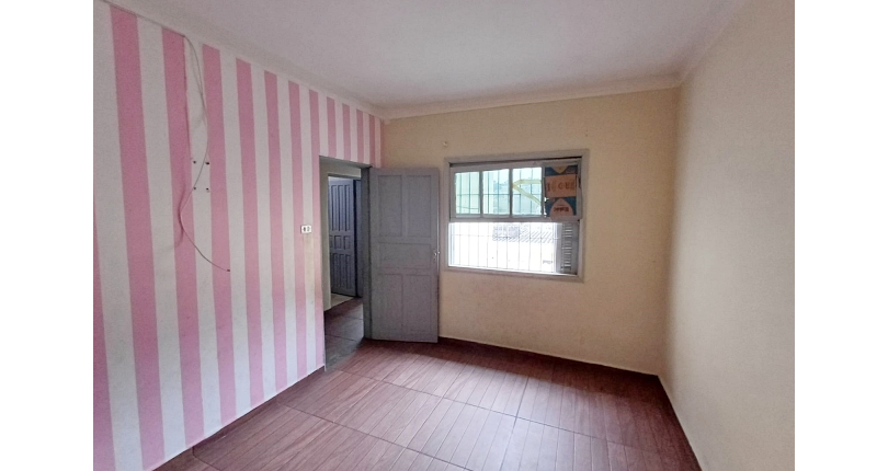 Casa para renda à venda no Bairro do Jardim Santo Elias na Rua Benedito da Fonseca Rondon