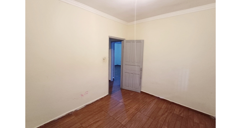 Casa para renda à venda no Bairro do Jardim Santo Elias na Rua Benedito da Fonseca Rondon