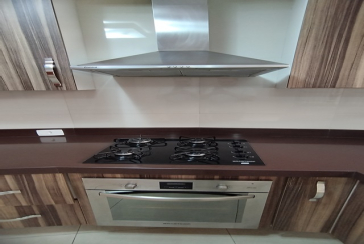 Belo Sobrado à venda no Bairro do Jardim Marisa na Rua José de Souza Ferreira