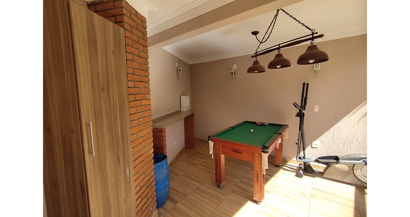 Belo Sobrado à venda no Bairro do Jardim Marisa na Rua José de Souza Ferreira