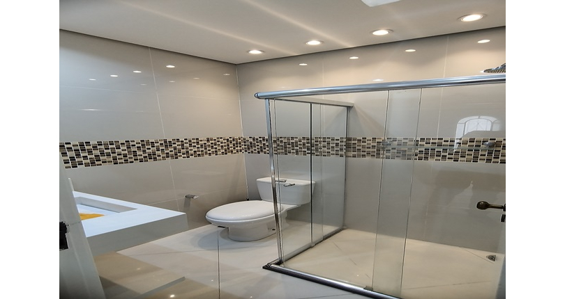 Belo Sobrado à venda no Bairro do Jardim Marisa na Rua José de Souza Ferreira