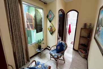 Belo Sobrado à venda no Bairro da Vila Boaçava na Rua Ribeirão Vermelho,