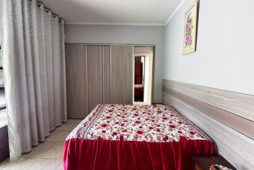 Belo Sobrado à venda no Bairro da Vila Boaçava na Rua Ribeirão Vermelho,