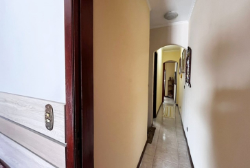 Belo Sobrado à venda no Bairro da Vila Boaçava na Rua Ribeirão Vermelho,