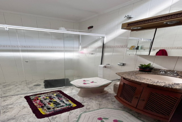 Belo Sobrado à venda no Bairro da Vila Boaçava na Rua Ribeirão Vermelho,