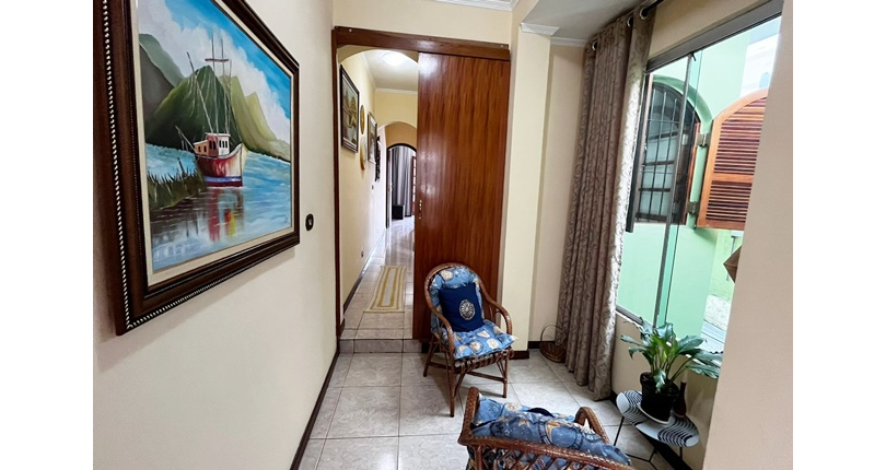 Belo Sobrado à venda no Bairro da Vila Boaçava na Rua Ribeirão Vermelho,