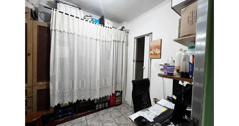 Belo Sobrado à venda no Bairro da Vila Boaçava na Rua Ribeirão Vermelho,