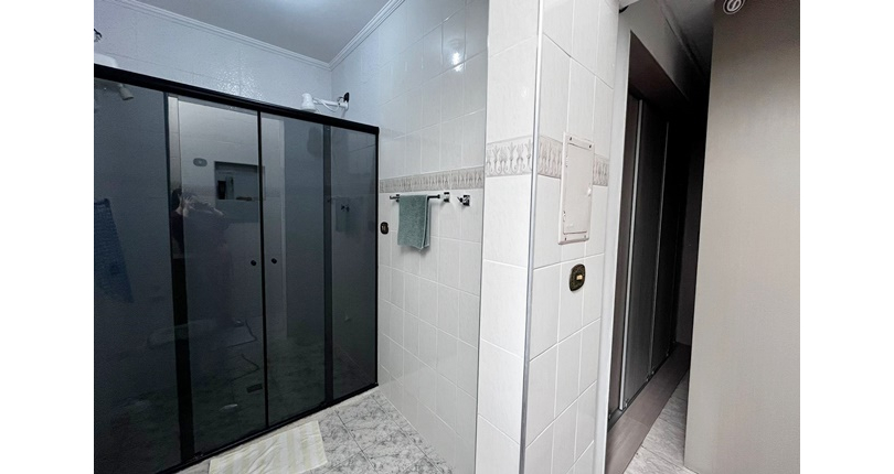 Belo Sobrado à venda no Bairro da Vila Boaçava na Rua Ribeirão Vermelho,