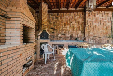 Casa Térrea à venda no Bairro do Parque São Domingos na Avenida General Charles de Gaulle