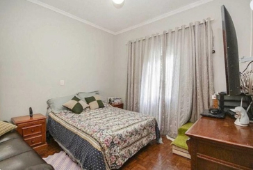 Casa Térrea à venda no Bairro do Parque São Domingos na Avenida General Charles de GaulleCasa Térrea à venda no Bairro do Parque São Domingos na Avenida General Charles de Gaulle