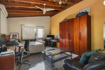 Casa Térrea à venda no Bairro do Parque São Domingos na Avenida General Charles de Gaulle