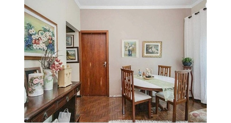 Casa Térrea à venda no Bairro do Parque São Domingos na Avenida General Charles de Gaulle