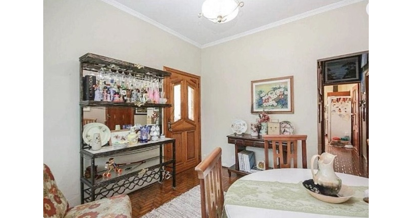 Casa Térrea à venda no Bairro do Parque São Domingos na Avenida General Charles de Gaulle