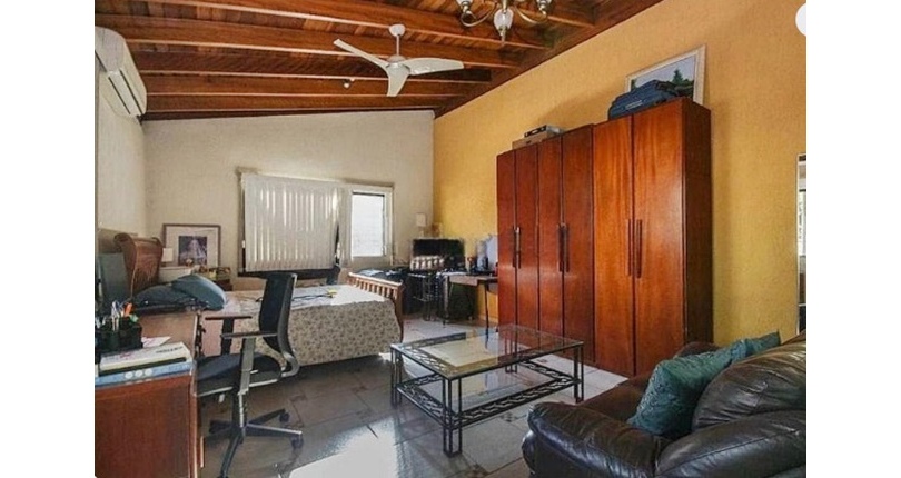 Casa Térrea à venda no Bairro do Parque São Domingos na Avenida General Charles de Gaulle