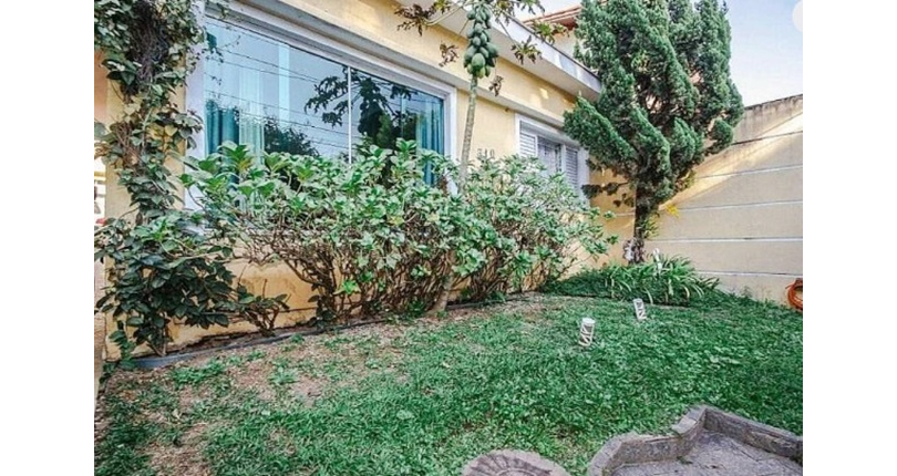 Casa Térrea à venda no Bairro do Parque São Domingos na Avenida General Charles de Gaulle