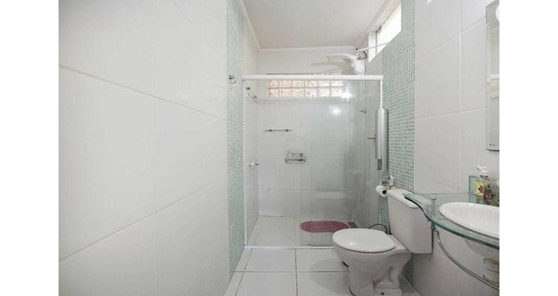 Casa Térrea à venda no Bairro do Parque São Domingos na Avenida General Charles de Gaulle