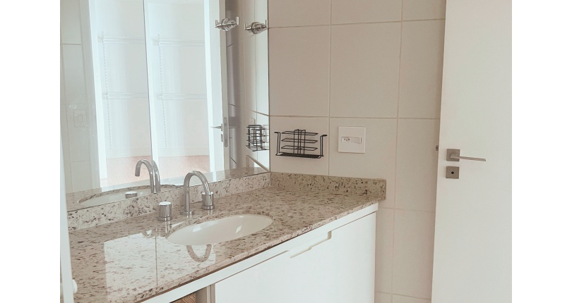 Apartamento à venda no Bairro das Perdizes na Rua Caiubi 1188, no Condomínio Edifício Miro