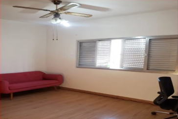 Casa à venda no Bairro da Vila Chica Luisa na Rua Antônio Cardoso Nogueira