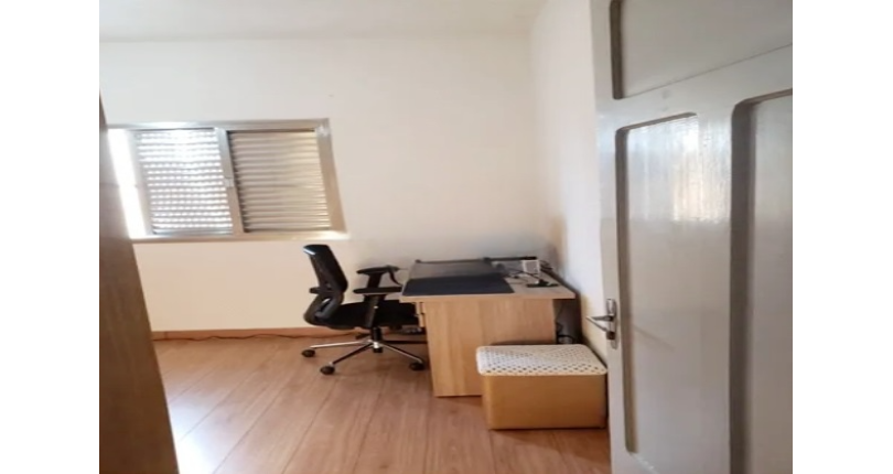 Casa à venda no Bairro da Vila Chica Luisa na Rua Antônio Cardoso Nogueira