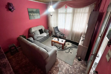 Sobrado à venda no Bairro da Vila Pirituba na Rua Soares de Meireles,