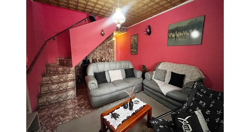 Sobrado à venda no Bairro da Vila Pirituba na Rua Soares de Meireles,