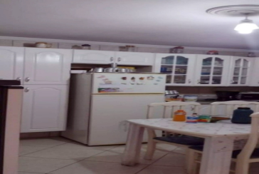 Sobrado à venda no Bairro do Conjunto Habitacional Turística na Rua Duse Naccarati