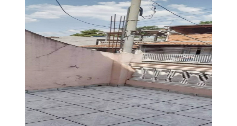 Sobrado à venda no Bairro do Conjunto Habitacional Turística na Rua Duse Naccarati 