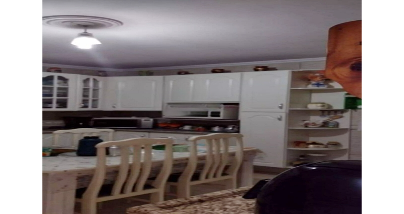 Sobrado à venda no Bairro do Conjunto Habitacional Turística na Rua Duse Naccarati