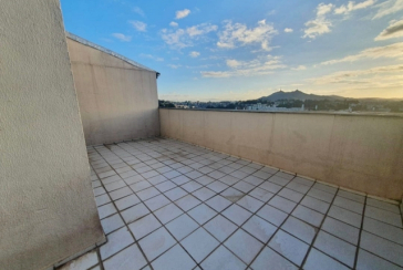 Lindo Apartamento Cobertura à venda no Bairro do Jaraguá na Rua Professor Nobil Marcacini 200