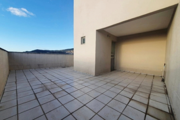 Lindo Apartamento Cobertura à venda no Bairro do Jaraguá na Rua Professor Nobil Marcacini 200