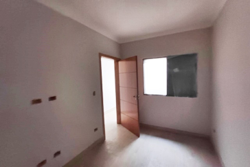 Sobrado novo à Venda no Bairro do Parque Maria Domitila na Rua José Teodoro Vieira,