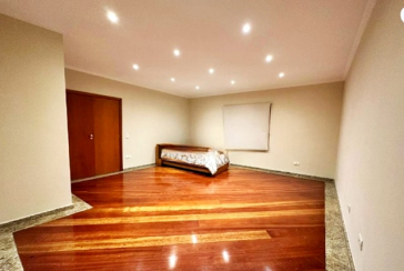 Lindo Sobrado à venda no Bairro do City América na Avenida Cardeal Motta,